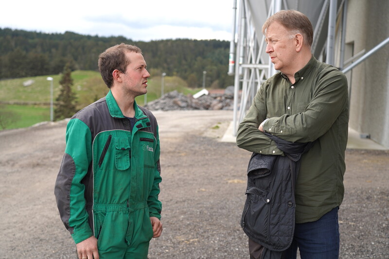 Vegard Voll og konsernsjef Terje Wester 